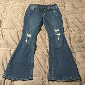 Size large juniors jeans